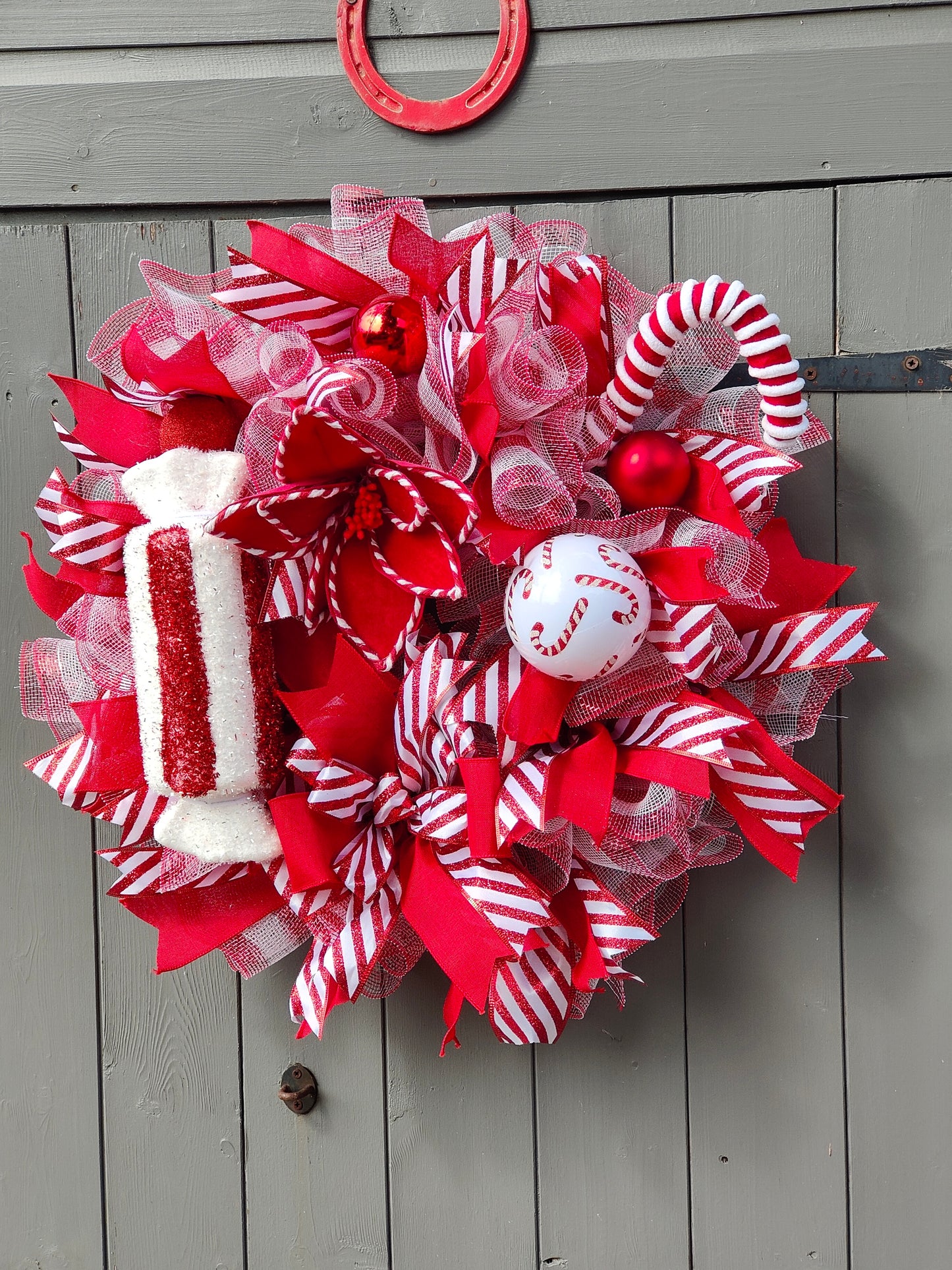 Red White Candycane Christmas Wreath