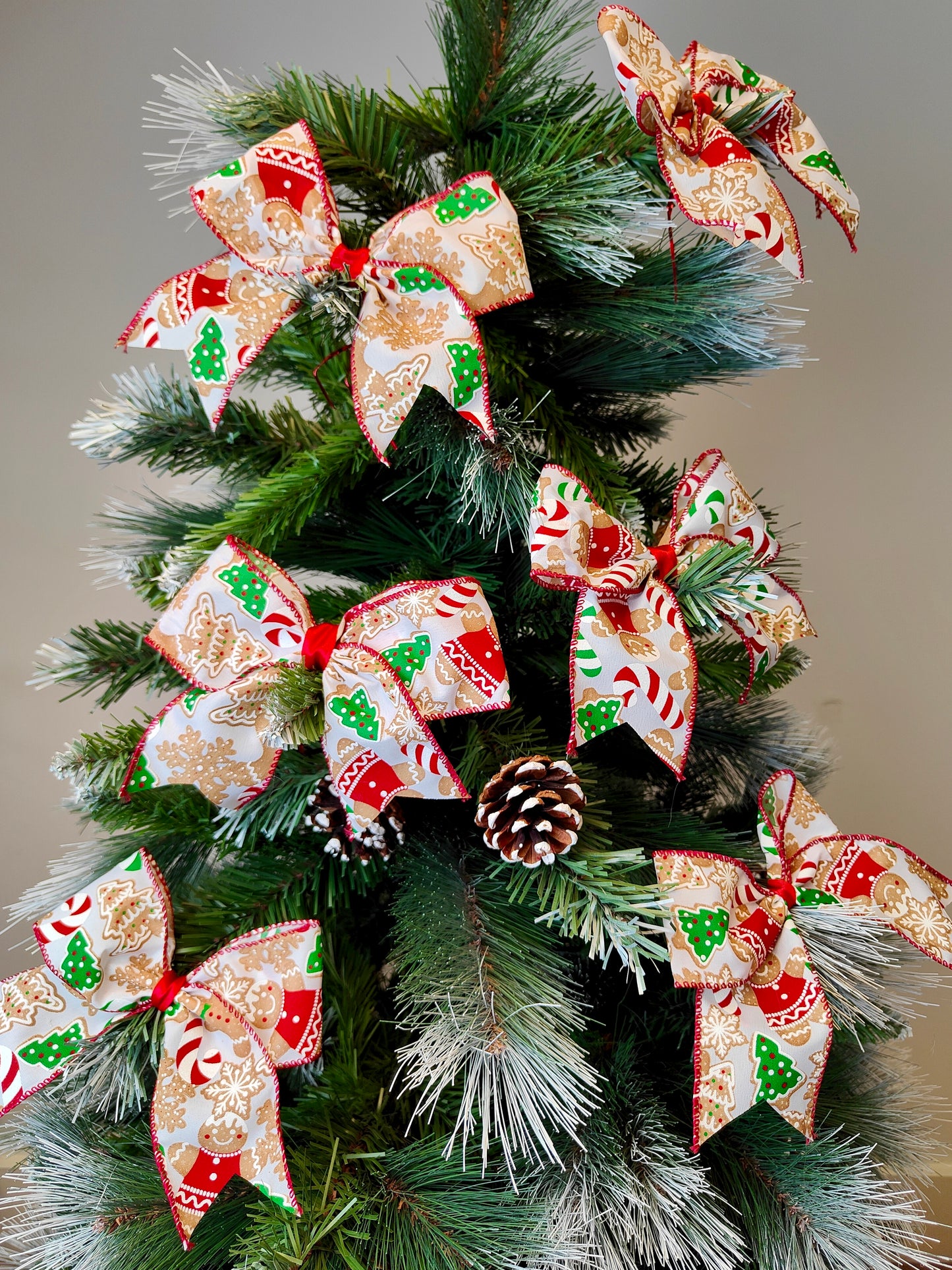 Gingerbread Man Bows Christmas Tree Pack 6