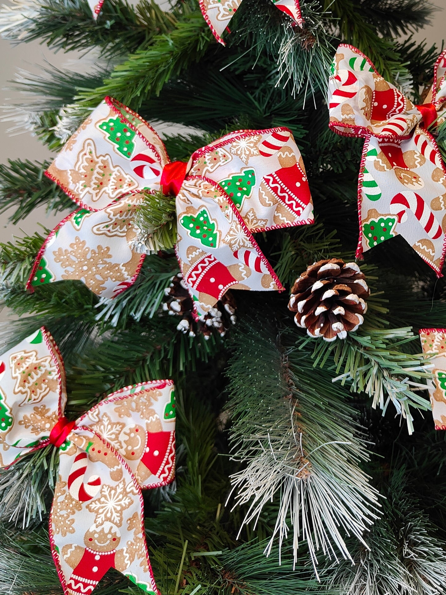 Gingerbread Man Bows Christmas Tree Pack 6