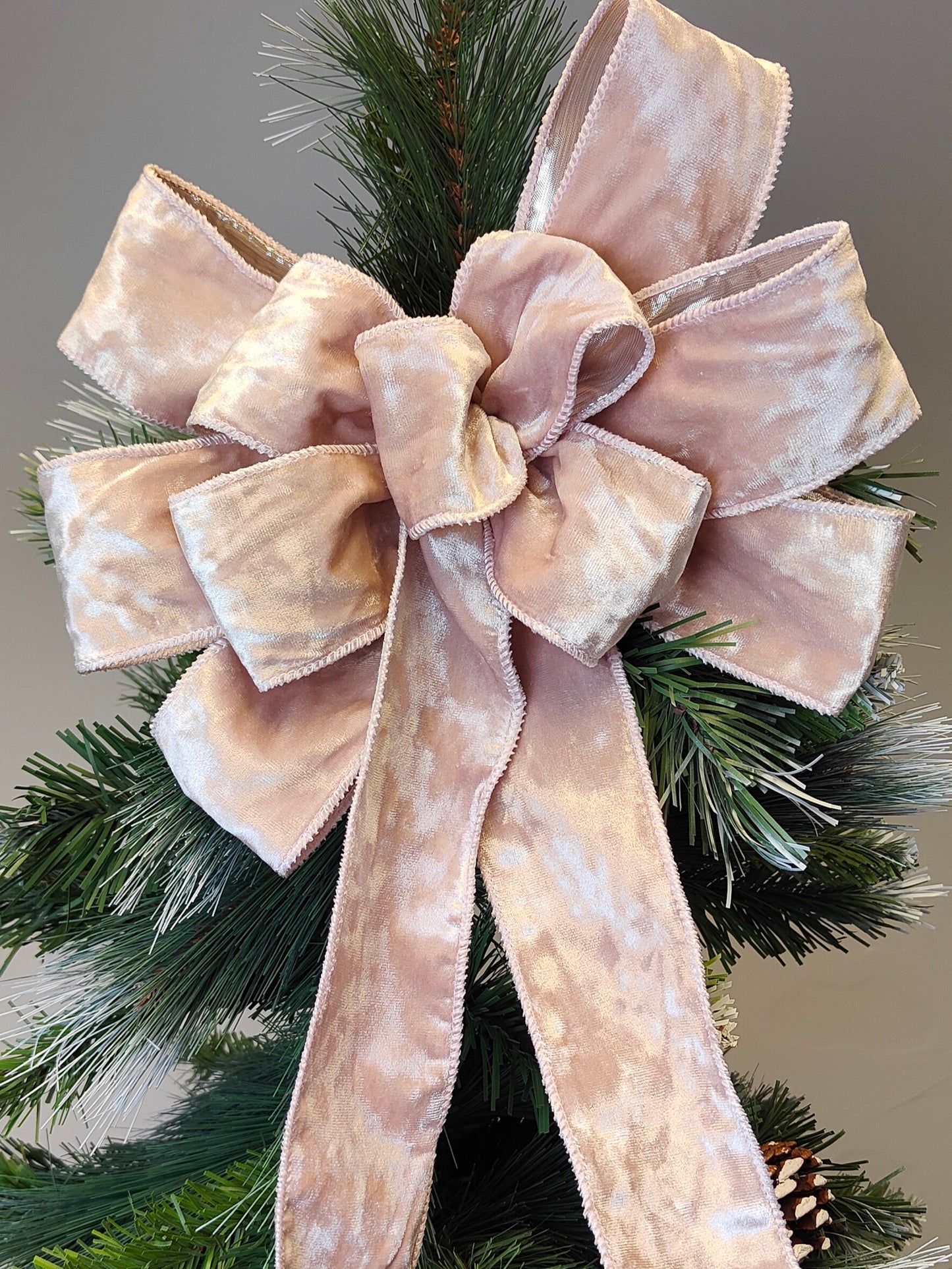 Deluxe Light Pink Velvet Bow