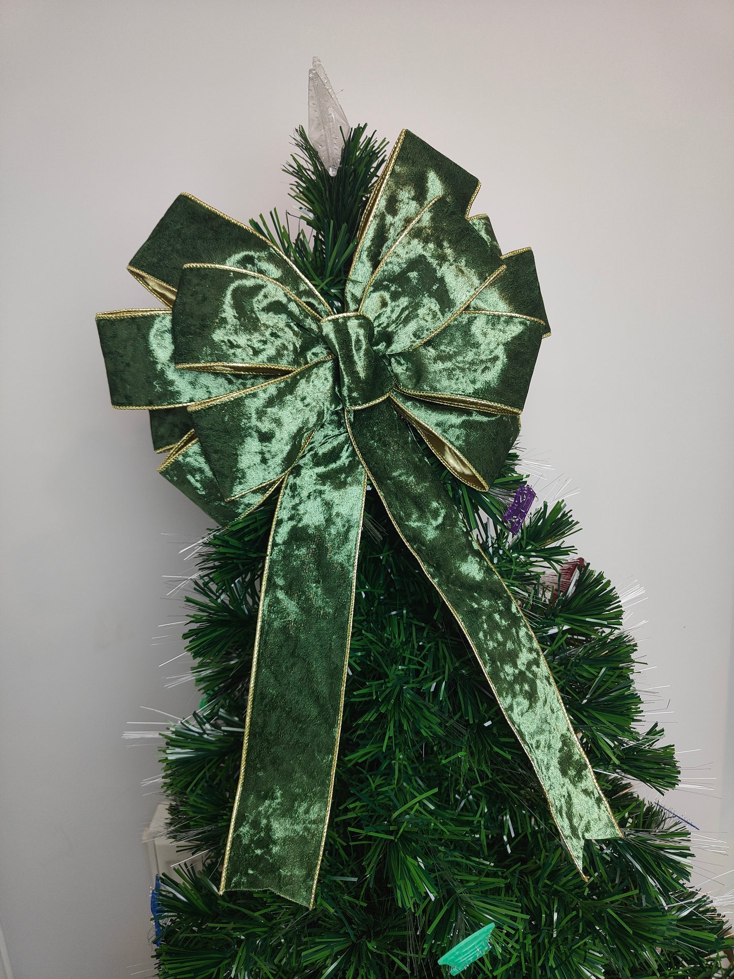 Deluxe Green Velvet Bow