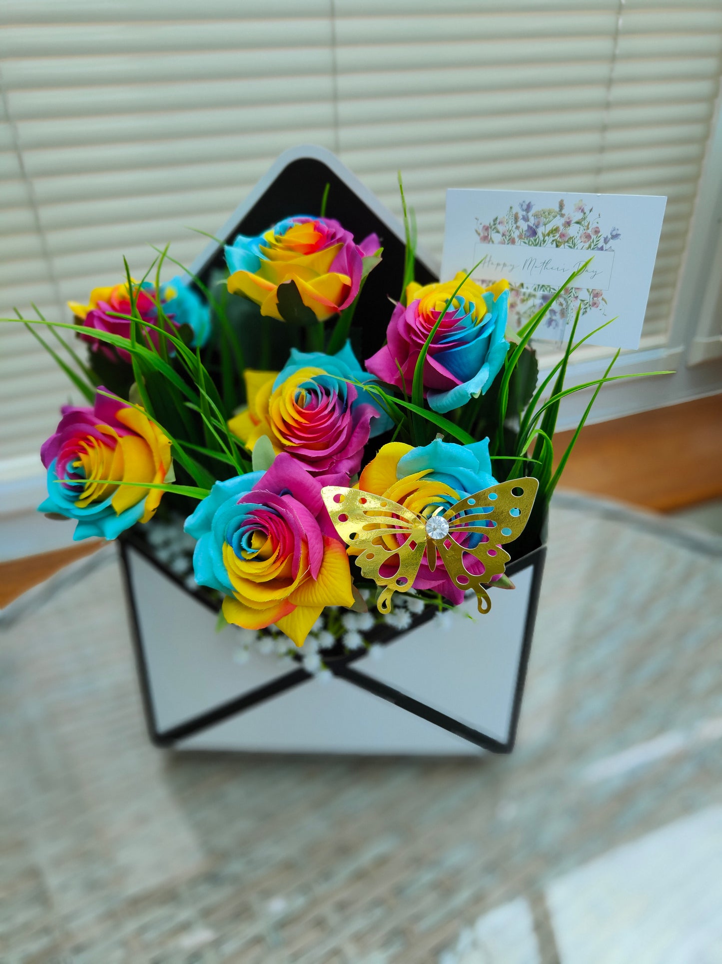 Rainbow Artificial Rose Envelope