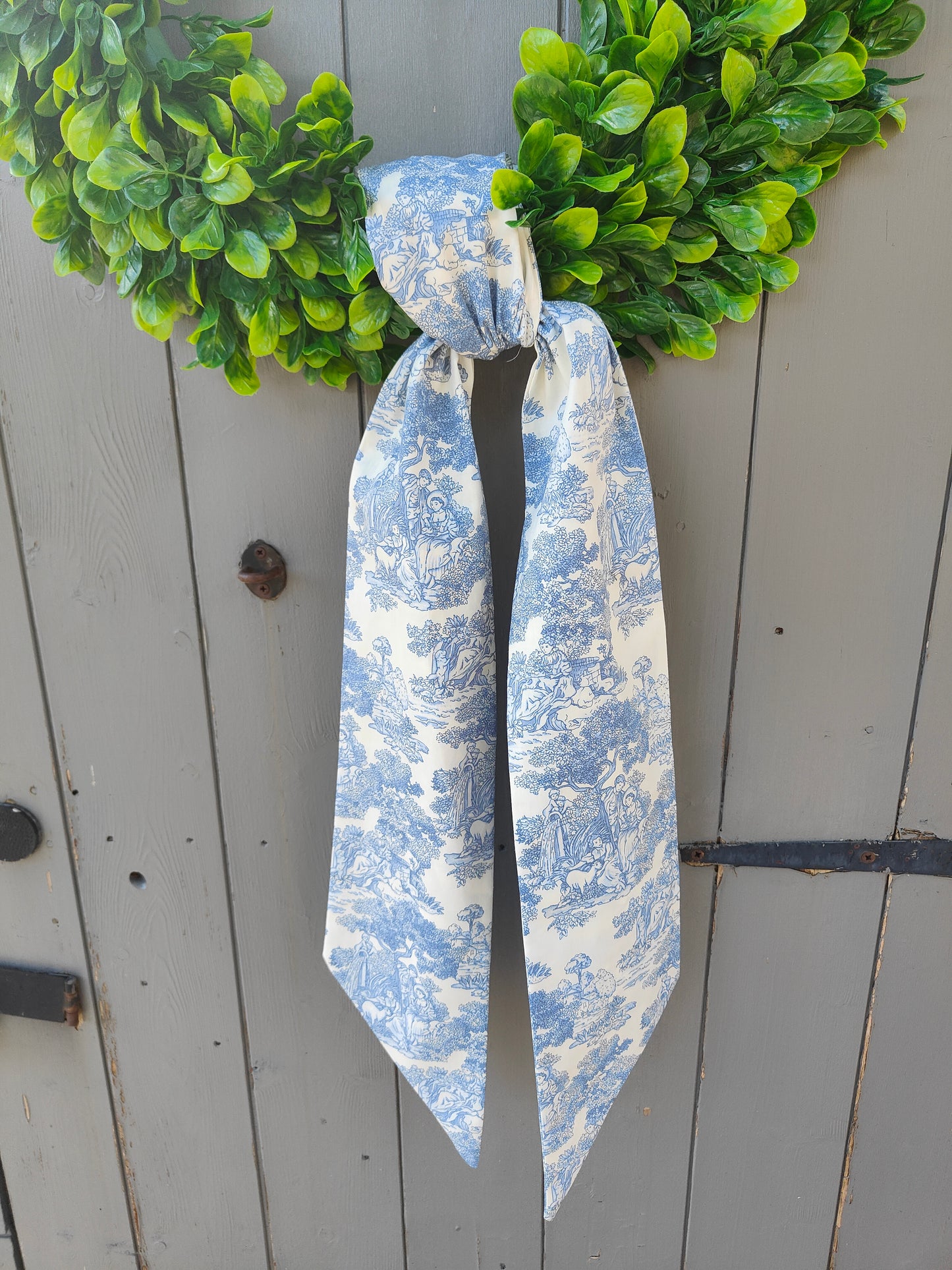 Blue Toile de Jouy Wreath Sash – Elegant Front Door Decor