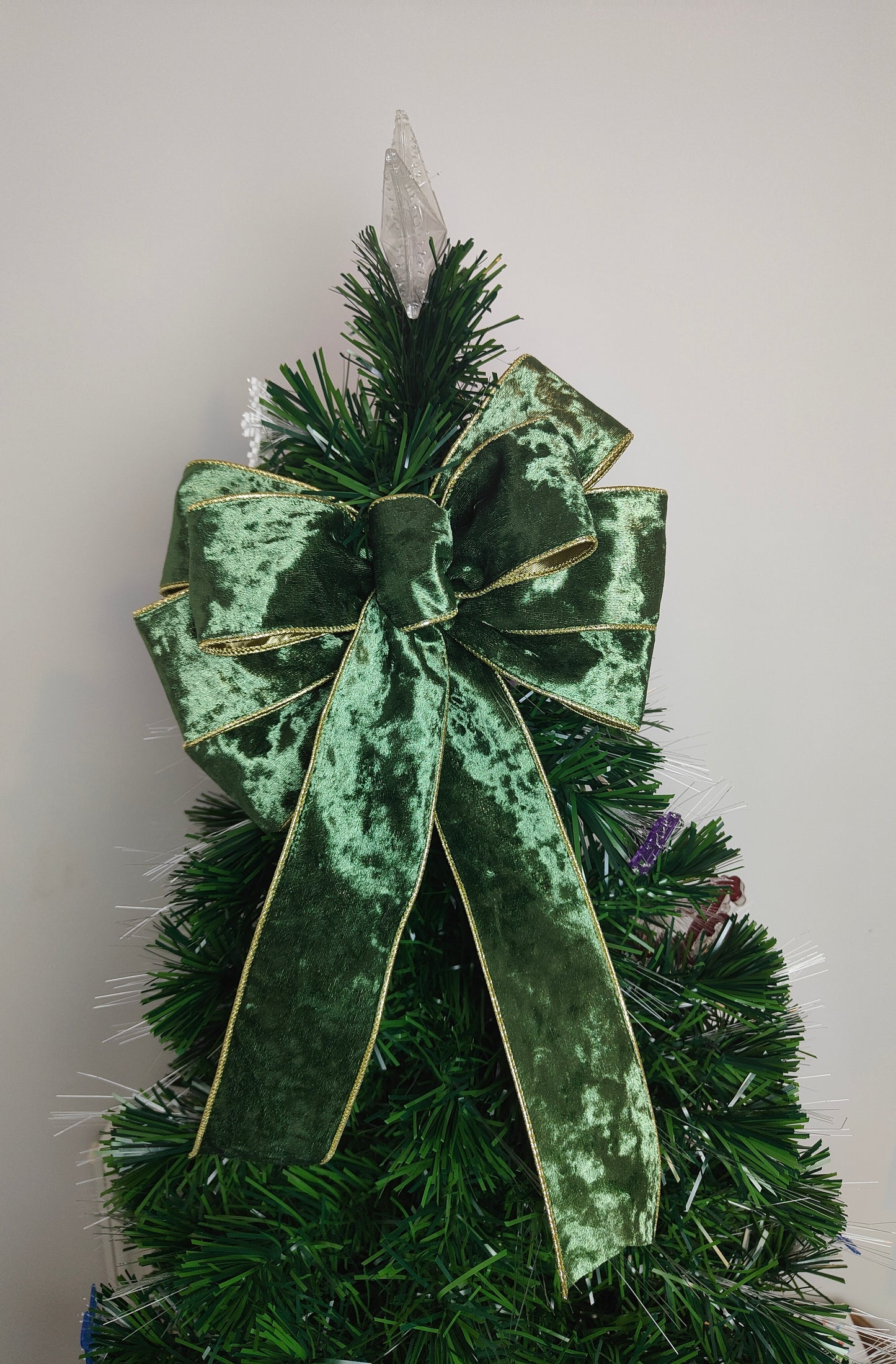 Deluxe Green Velvet Bow