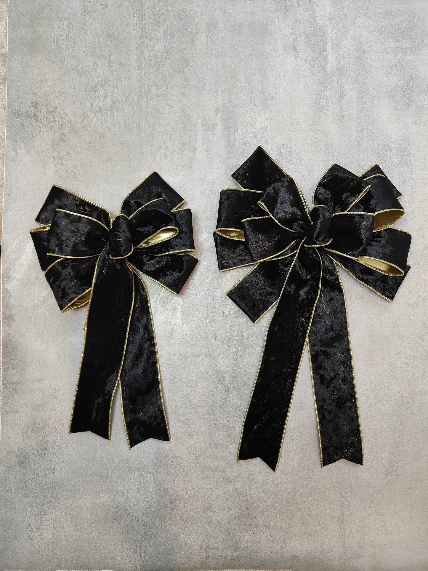 Deluxe Gold Black Velvet Bow