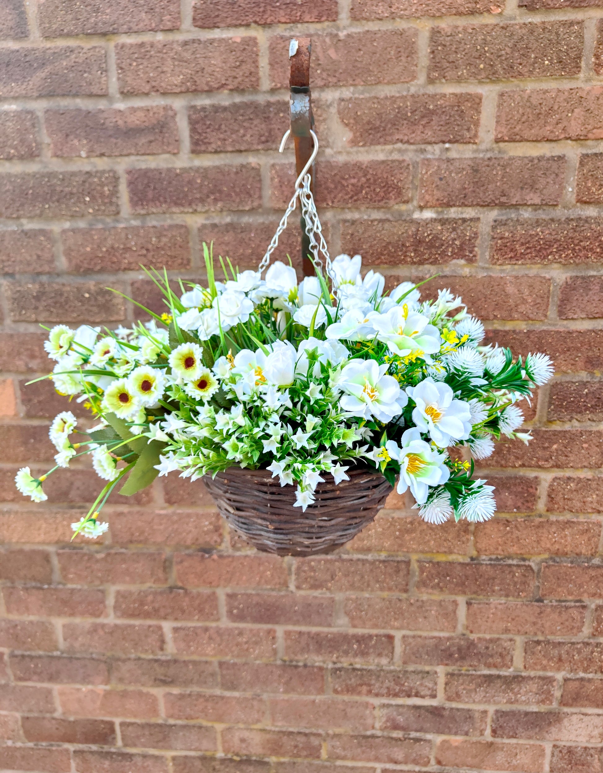 Natural Artificial Flower Hanging Basket for outdoor 