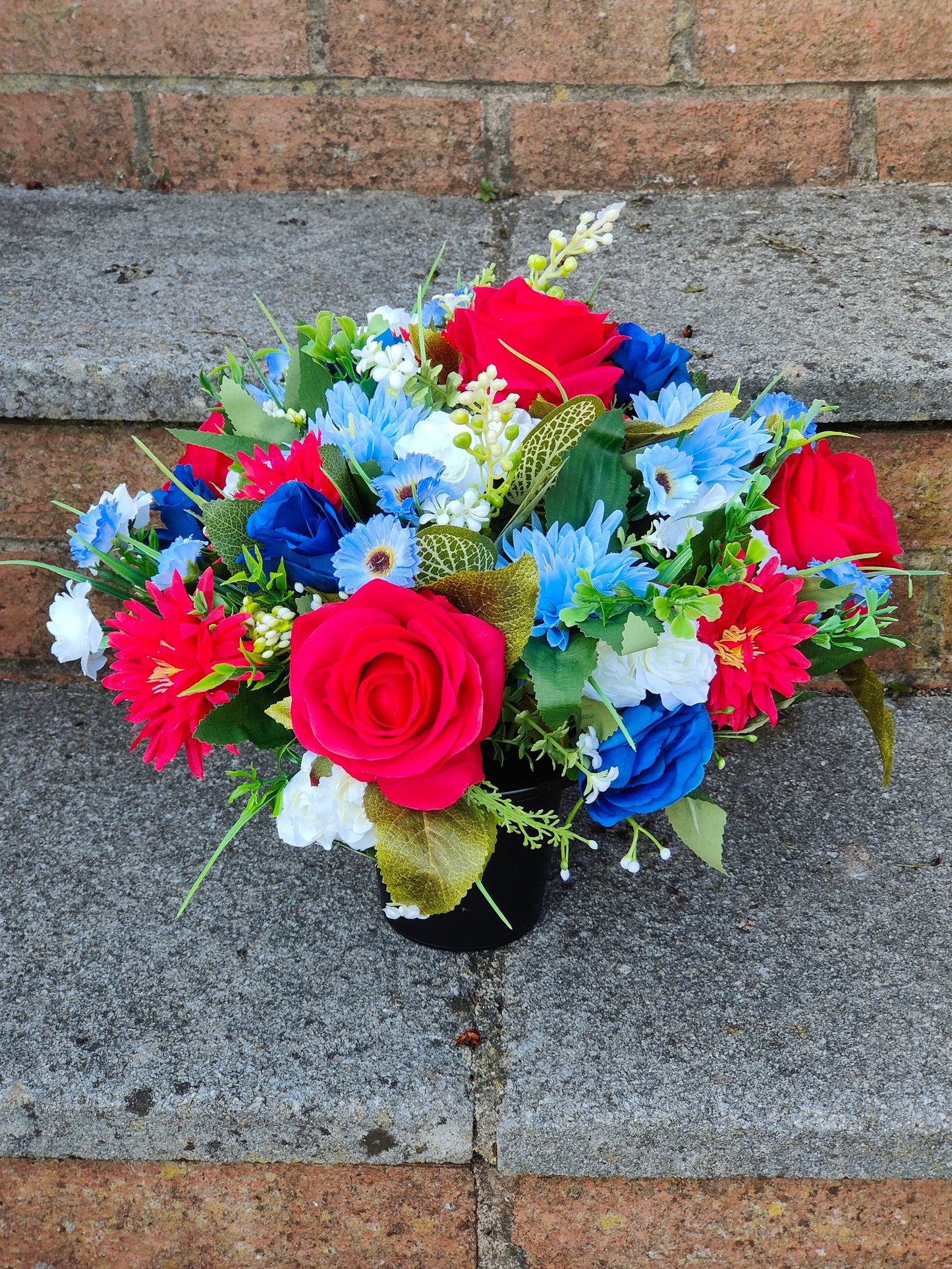 Red white blue artificial flower grave pot cemetery patriotic be day memorial 