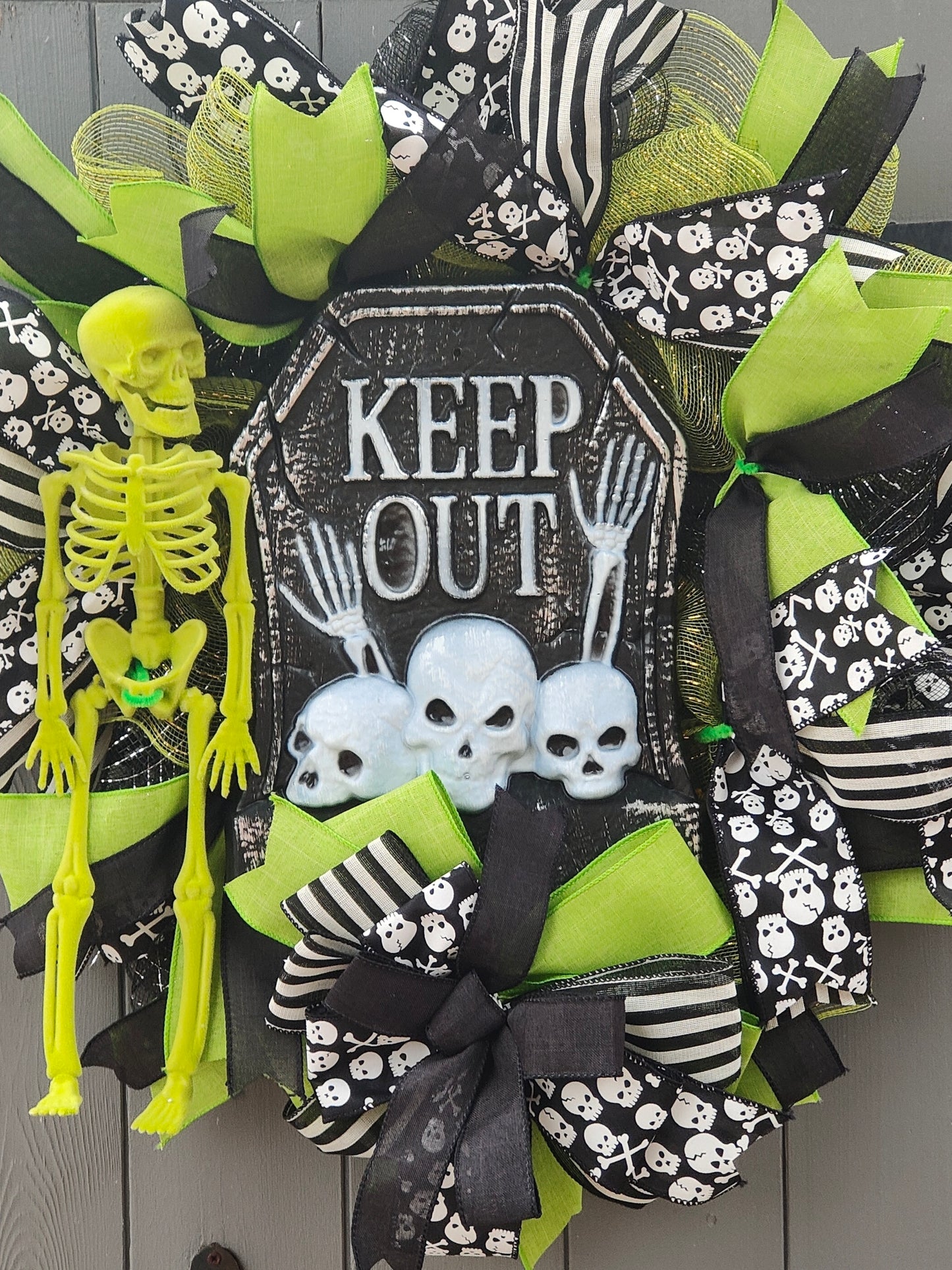 Black Green Skeleton Halloween Wreath