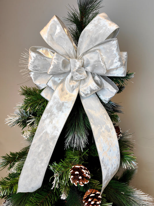 Deluxe Silver Velvet Bow