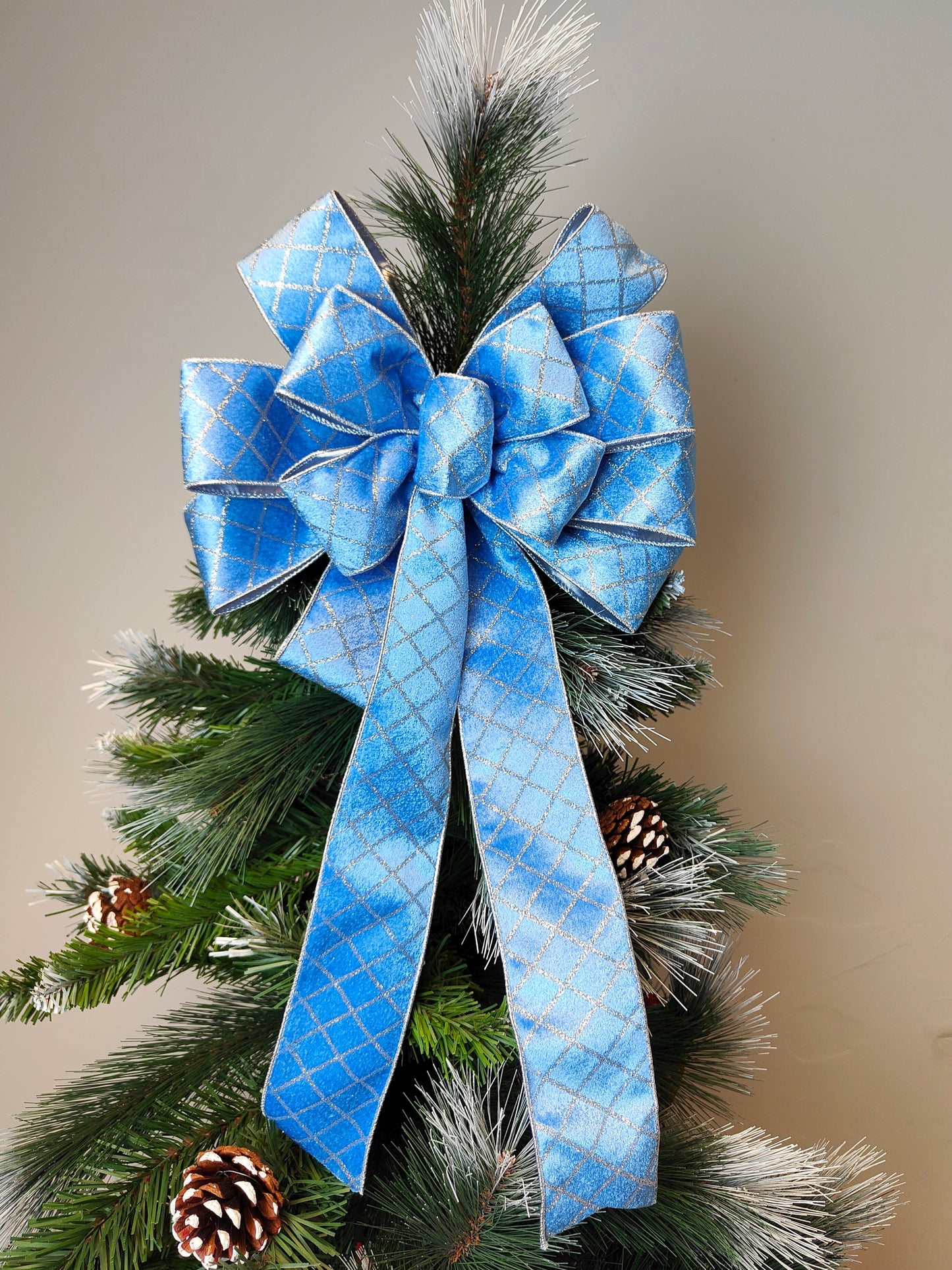 Deluxe Harlequin Glitter Velvet Bow Light Blue