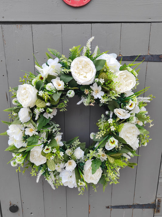 Natural White Artificial Flower Wreath