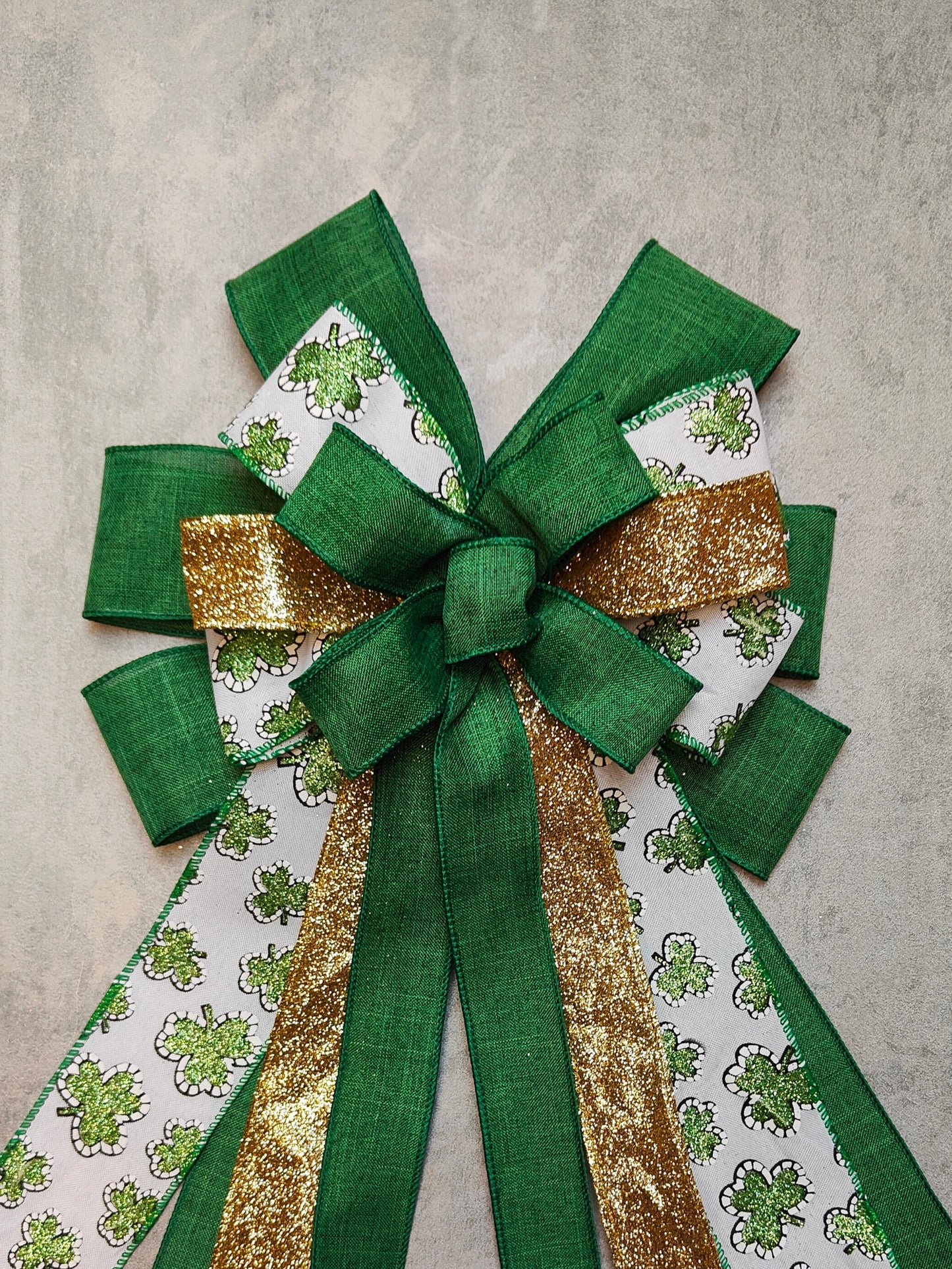Shamrock Green White Gold Glitter Wreath Bow f