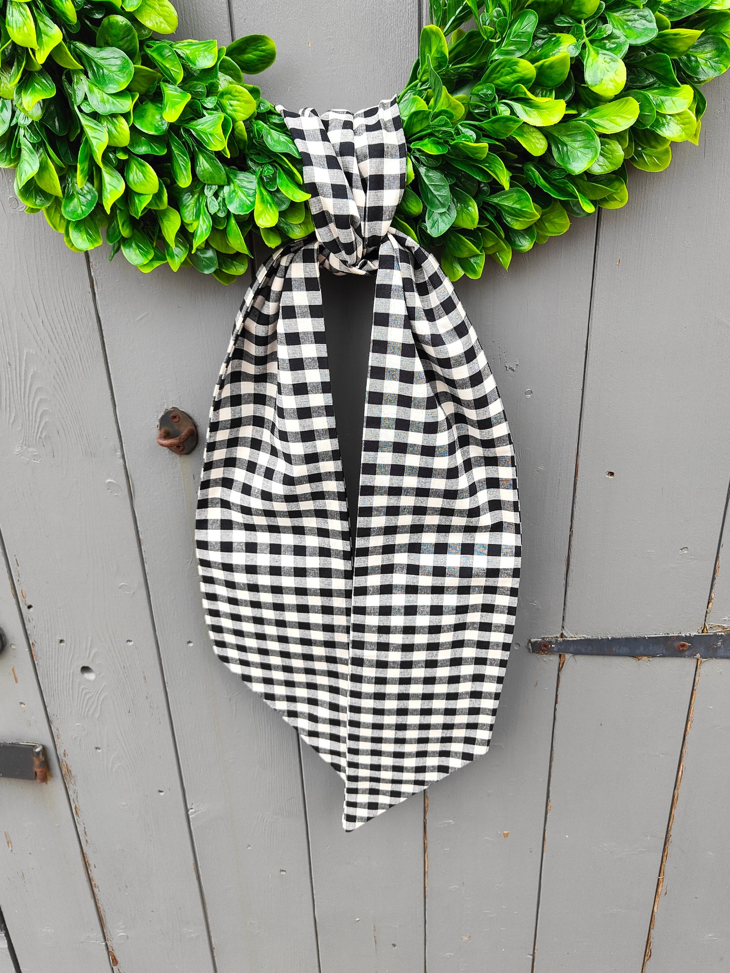 Black & White Gingham Wreath Sash – Front Door