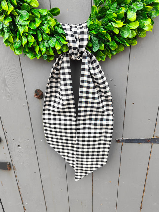 Black & White Gingham Wreath Sash – Front Door