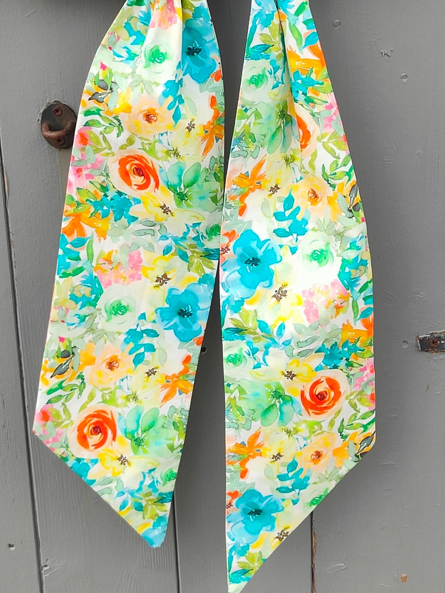 Bright Floral Rose Print Wreath Sash
