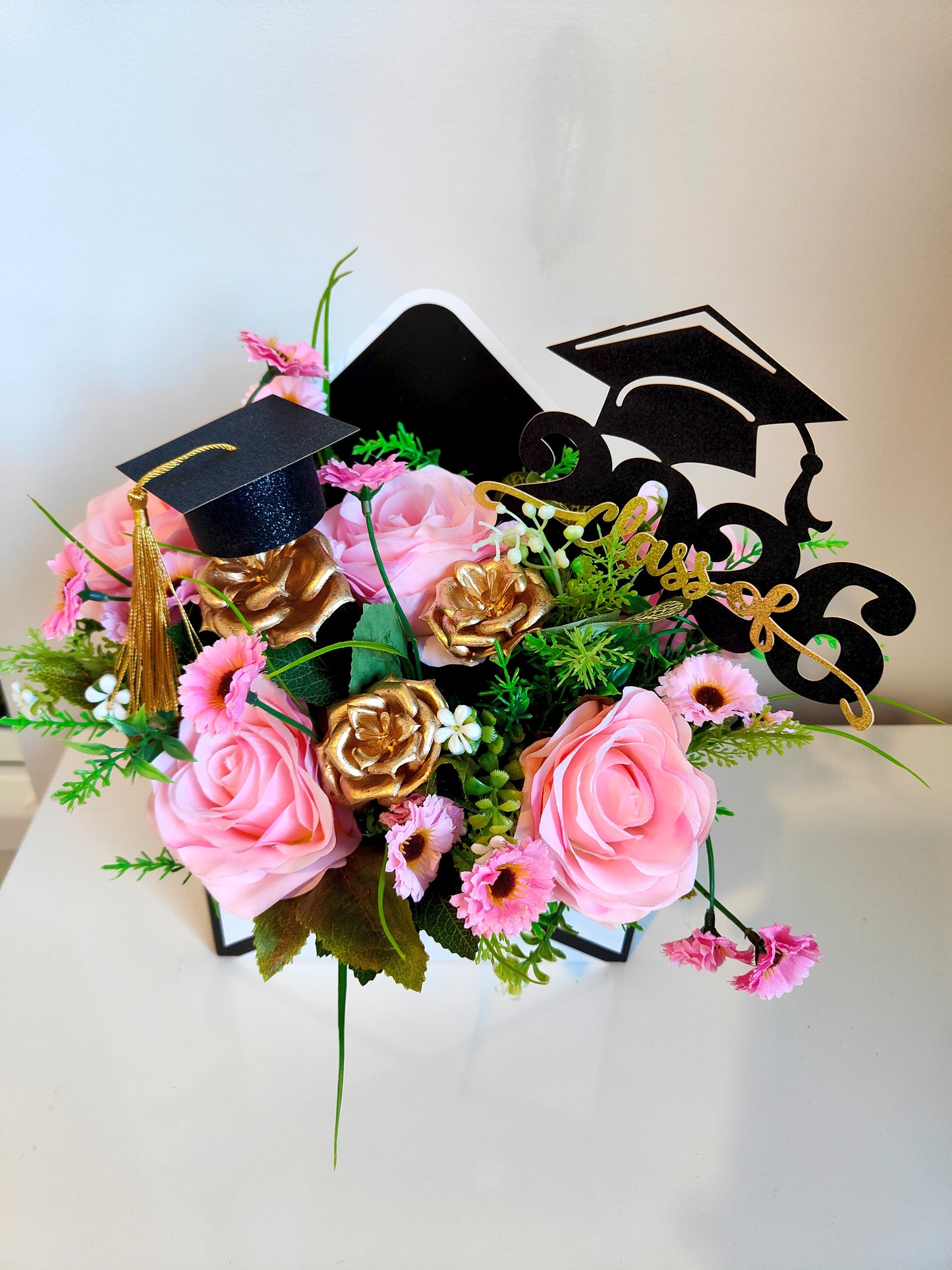 Pink Artificial Flower Graduation Envelope Gift 2026 – Class of 2026