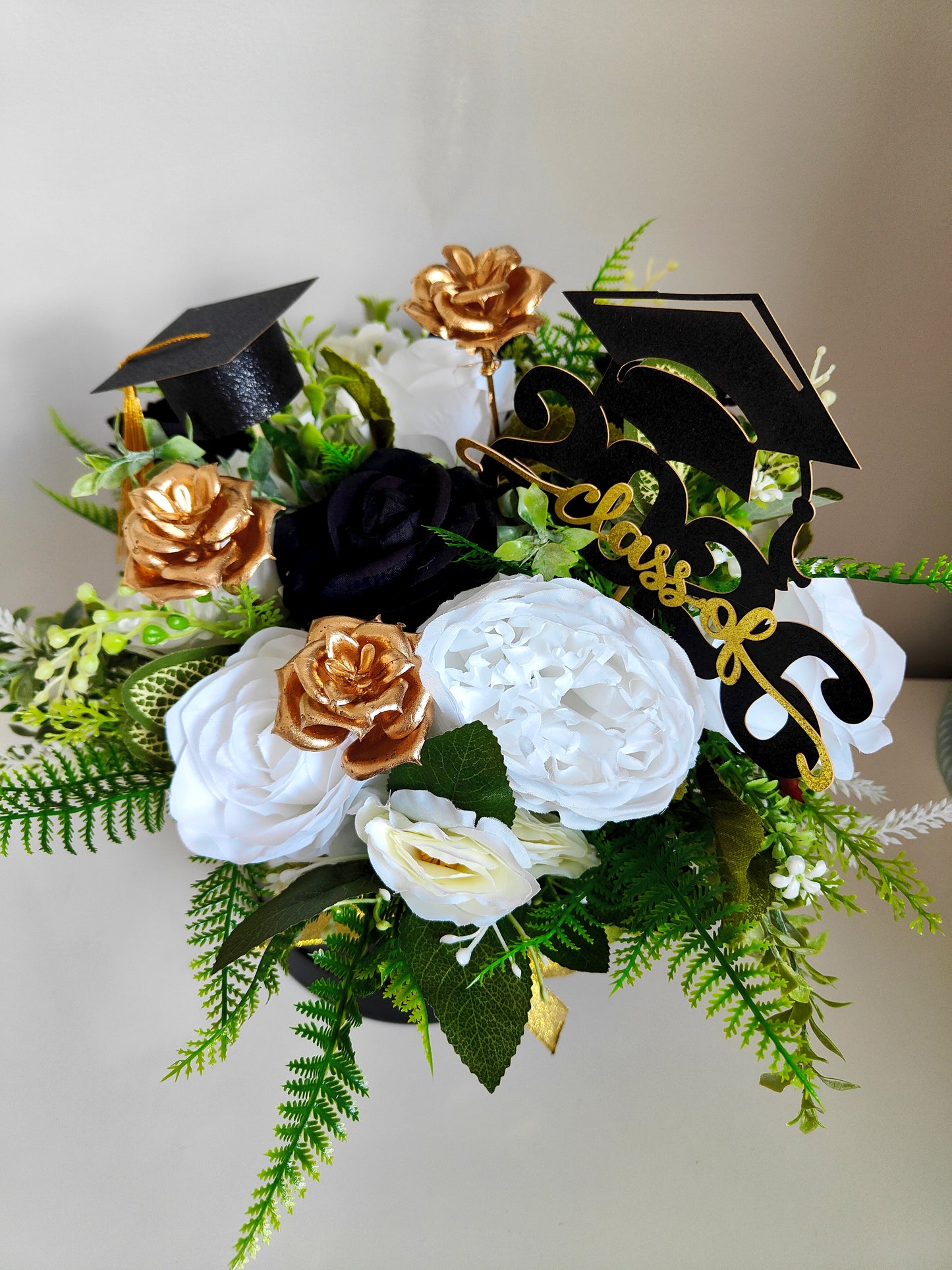 Black White Gold Artificial Flower Graduation Medium Hat Box Gift 2026 – Class of 2026