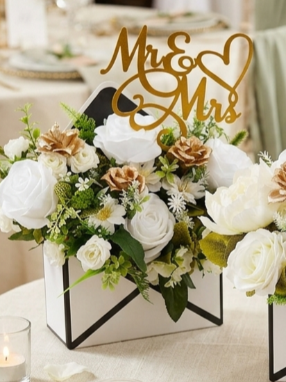 Mr & Mrs Artificial Flower Envelope – White & Gold