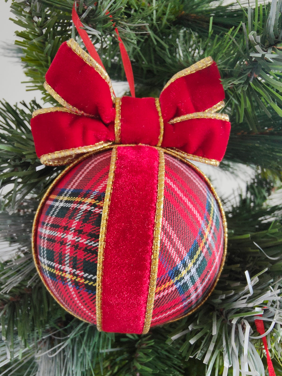 Handmade Red Tartan Christmas Bauble – Traditional Fabric Tree Decoration