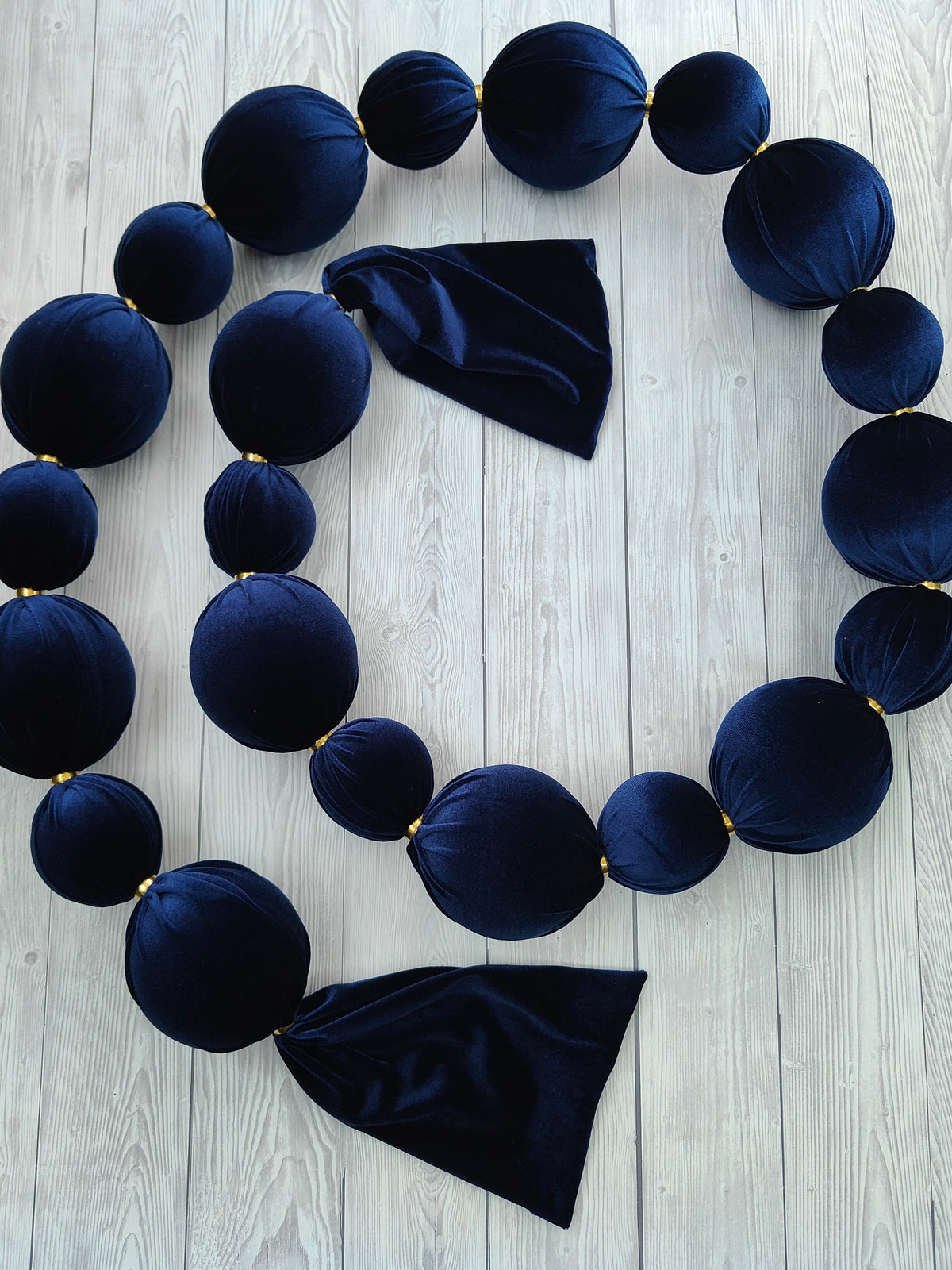 Navy Blue 7ft Velvet Bauble Garland
