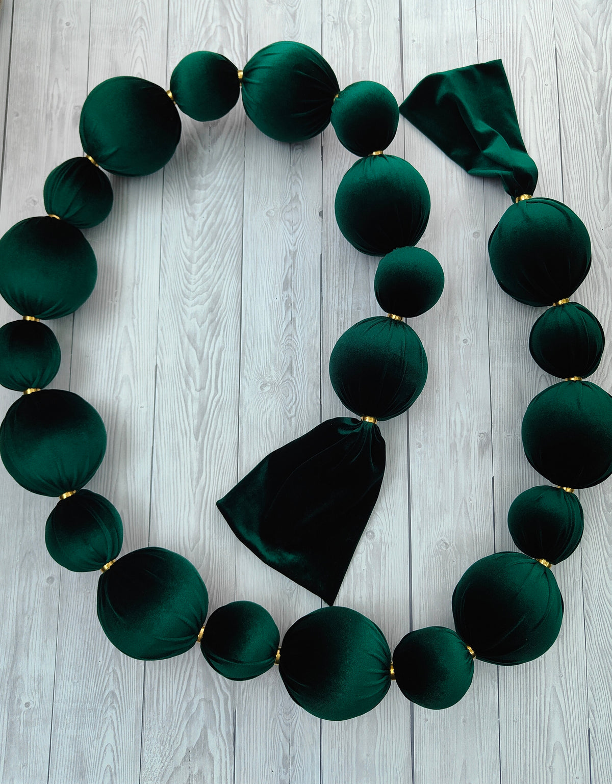 Green 7ft Velvet Bauble Garland