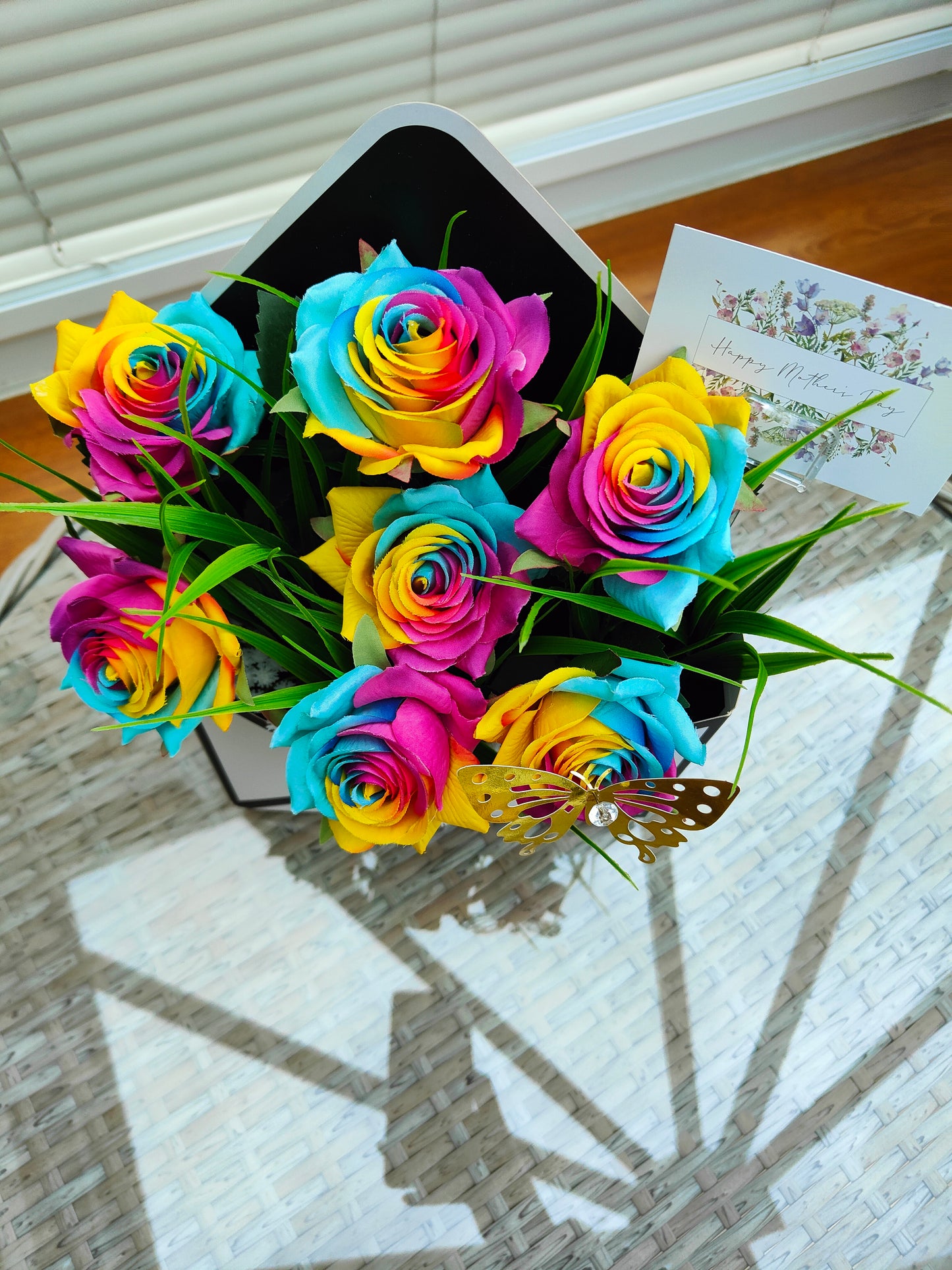 Rainbow Artificial Rose Envelope