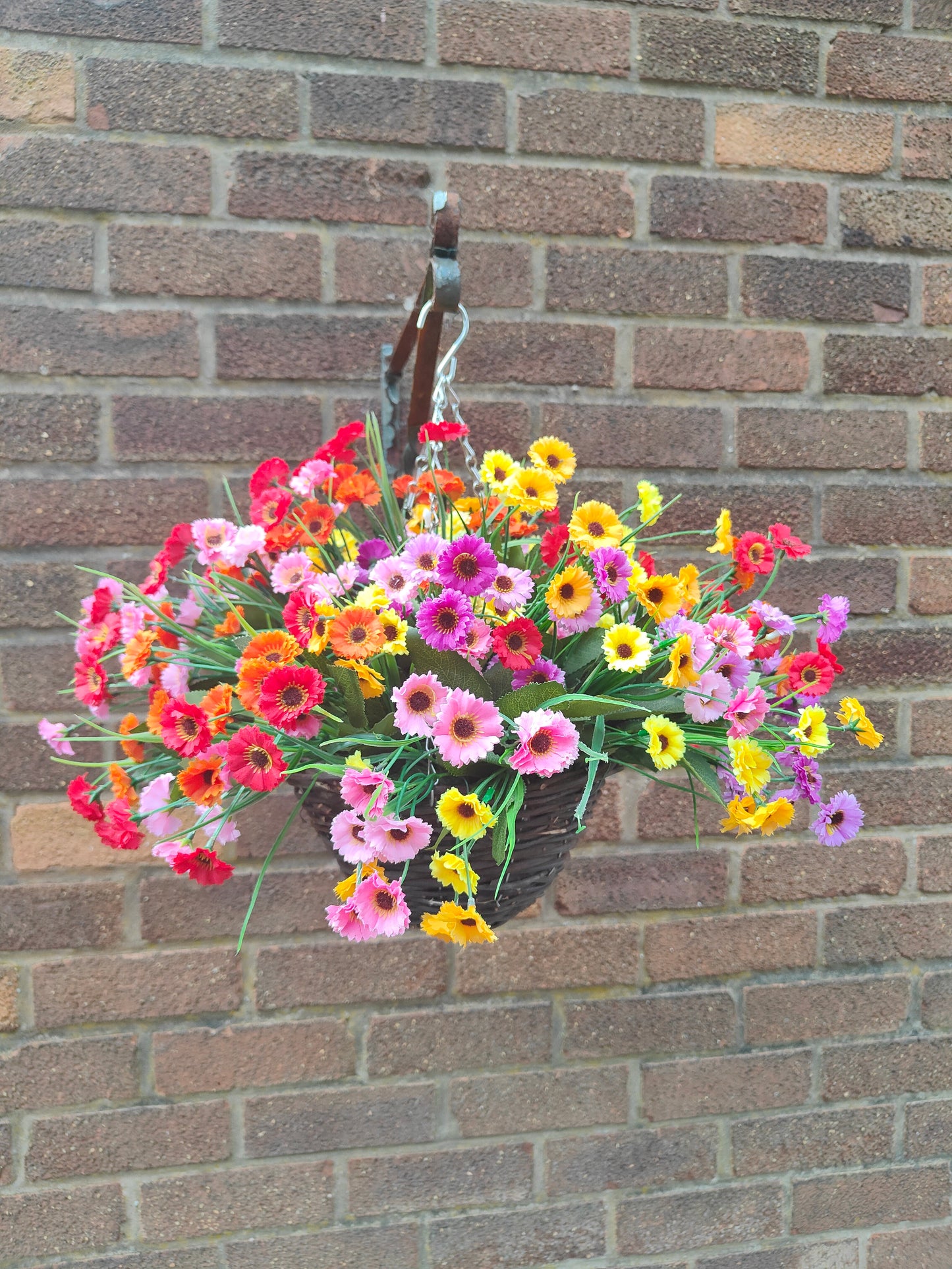 Rainbow Daisy Artificial flower hanging basket outdoor garden pub 