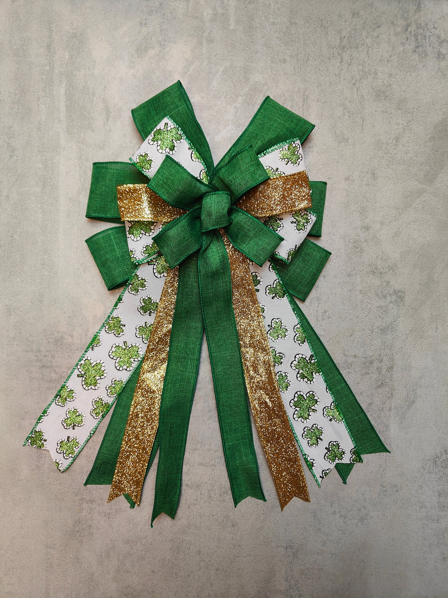Shamrock Green White Gold Glitter Wreath Bow f