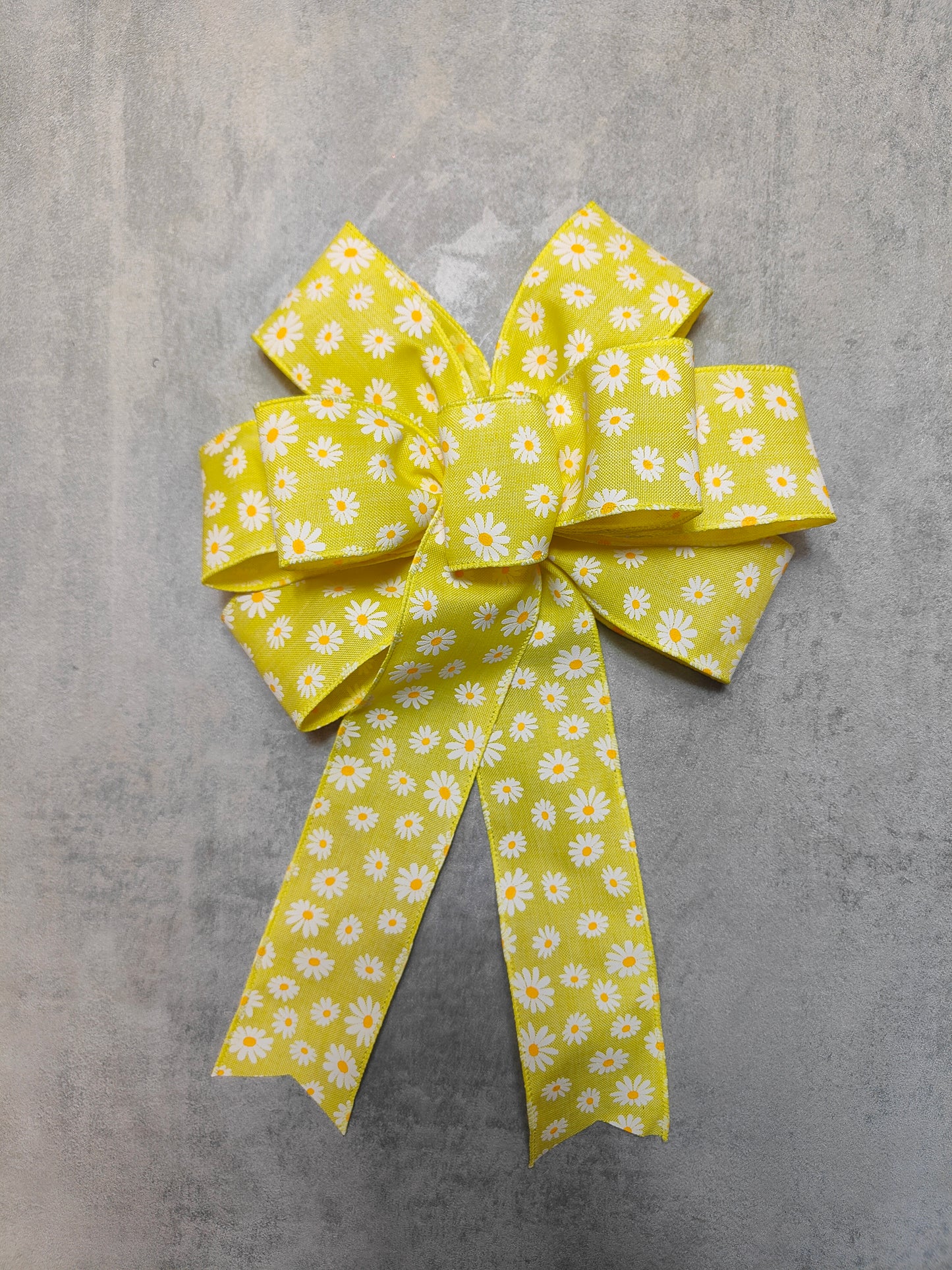 Yellow & White Daisy Flower Wreath Bow