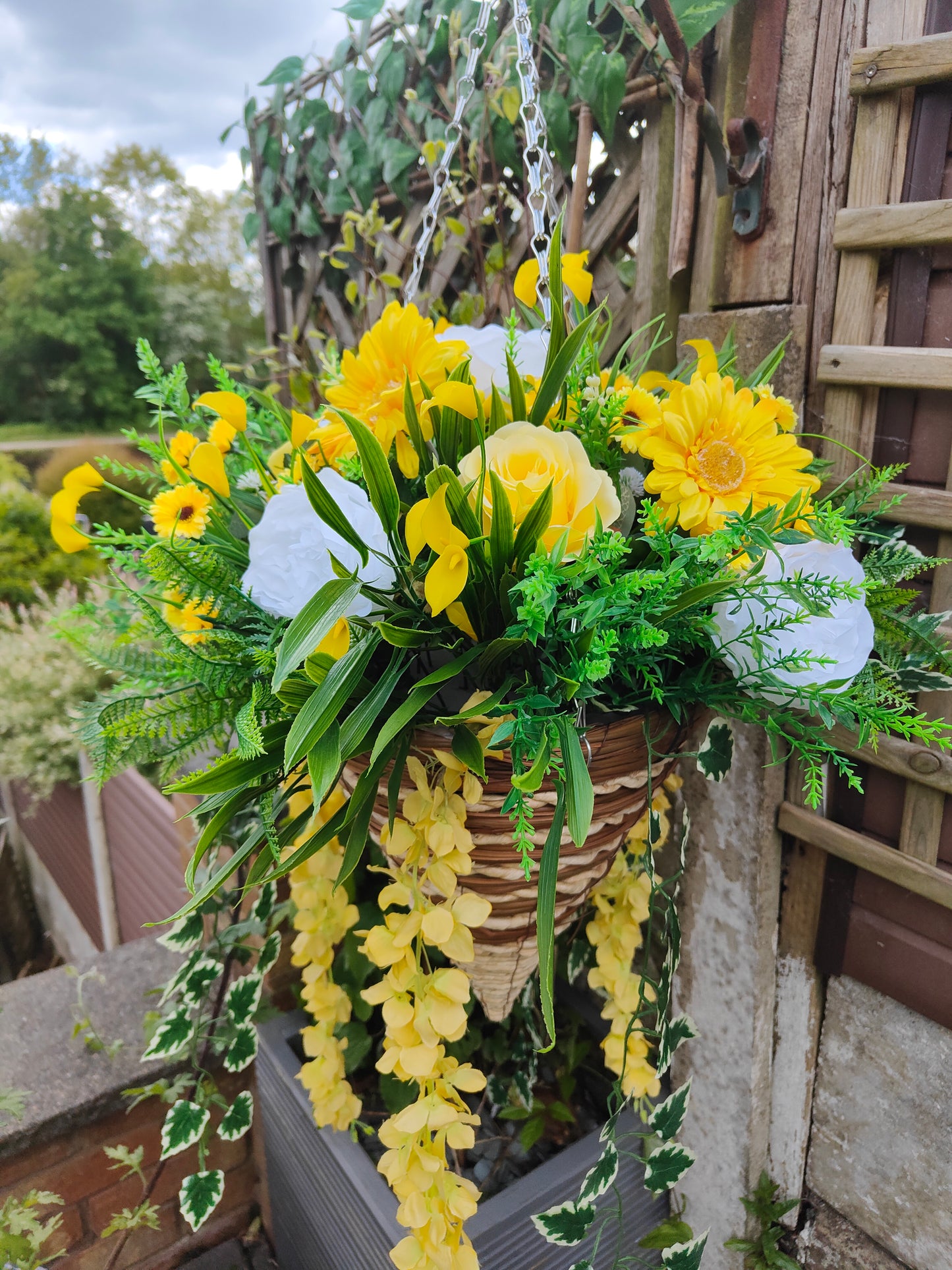 Deluxe Yellow White Red Artificial Flower Hanging Basket 12 inch