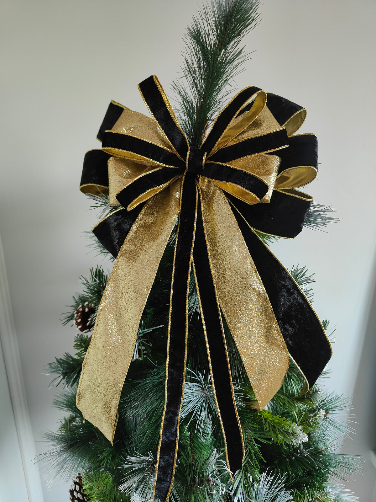 Black & Gold Velvet Christmas Tree Topper Bow
